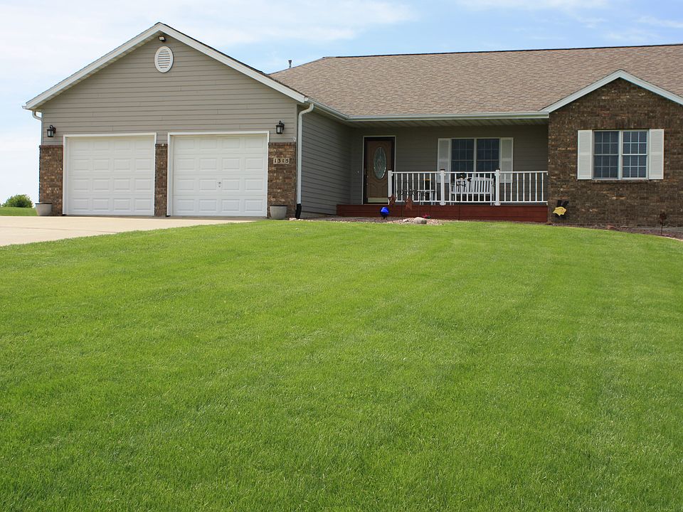 1st image of 1315 163rd Pl