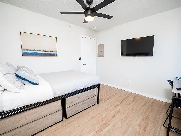 1004 W Main St #314 — Photo 13