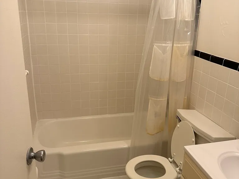1931 N Cleveland St #205 — Photo 2