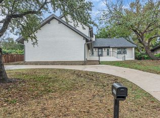 7637 Skylake Dr, Fort Worth, TX 76179