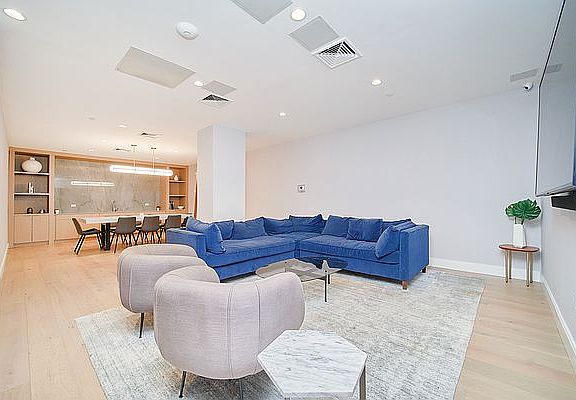 5th image of 49 E 34th St #26B