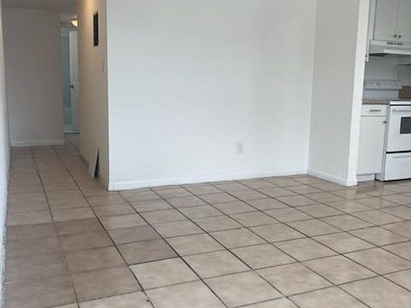 3rd image of 5831 SW 36th Ct #106