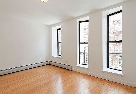 2nd image of 164 W 133rd St #2