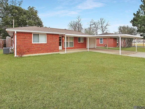131 Chestnut St, Denham Springs, LA 70726