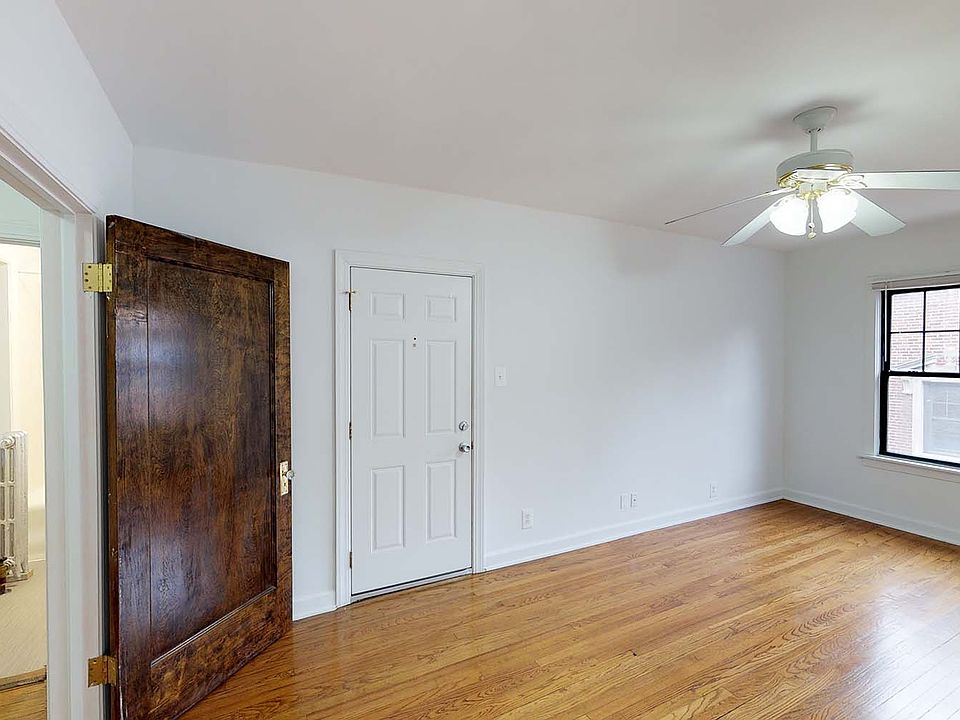 Dining/Living room