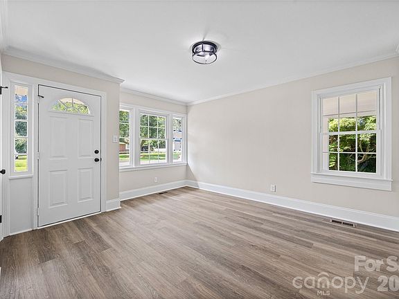 5th image of 125 Mickle Ct