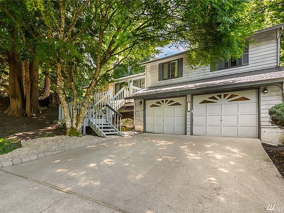 2nd image of 4715 147th Pl SE