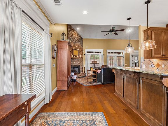 2nd image of 1033 Red Maple Way