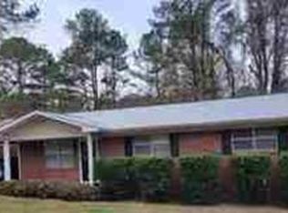 5060 Lisa Ct, Douglasville, GA 30135