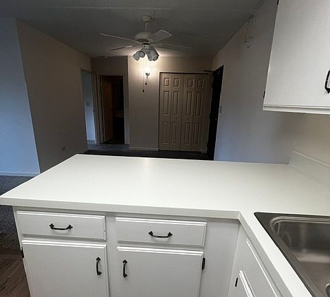 3rd image of 230 Springhill Dr APT 102
