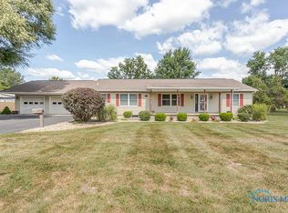 414 E Dixon St, Forest, OH 45843