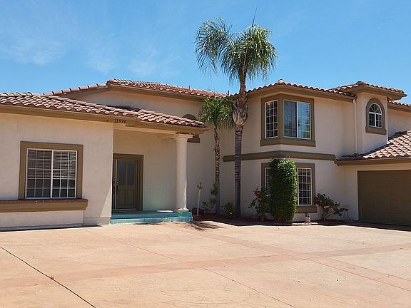 4th image of 11976 Vista De Cerros Dr