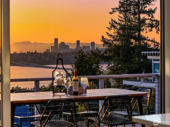 7007 SE 32nd Street, Mercer Island, WA 98040