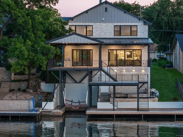 214 Bridgepoint Drive, Kingsland, TX 78639