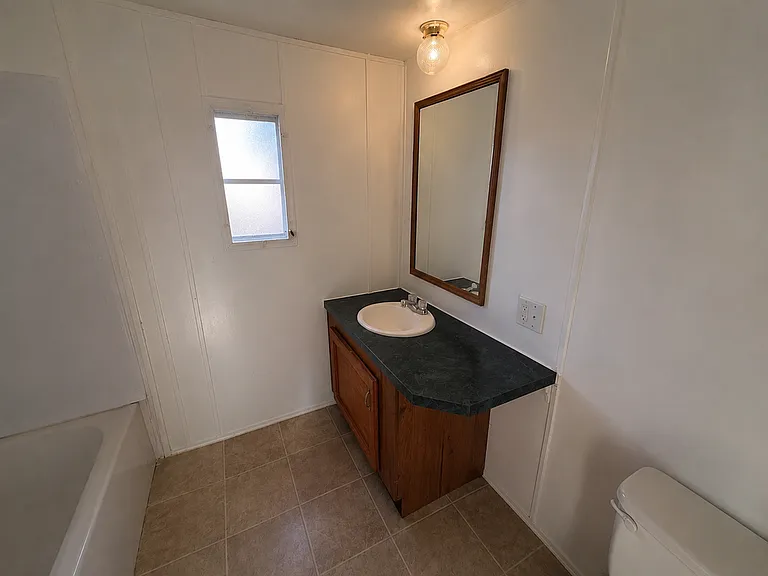 11226 Greenwood Rd — Photo 18