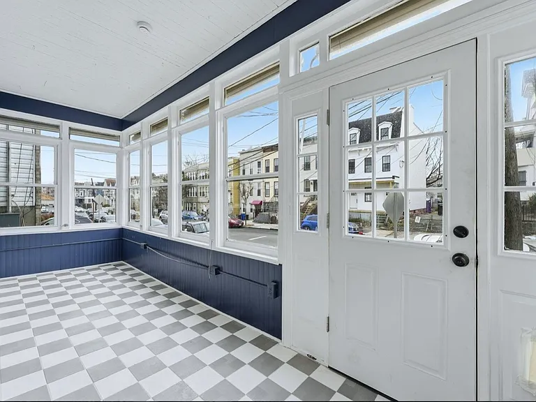114 Oak St #1 — Photo 11