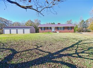 134 Friendship Ln, Anderson, SC 29624