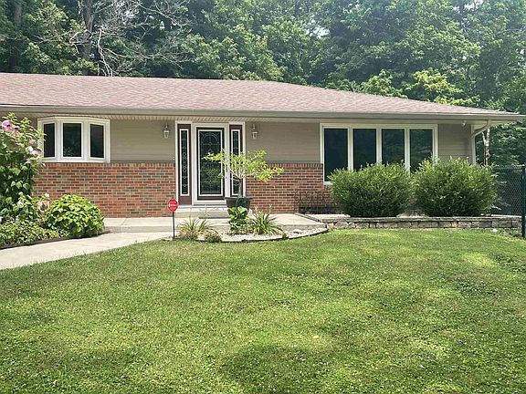 3rd image of 4200 W Crestwood Dr