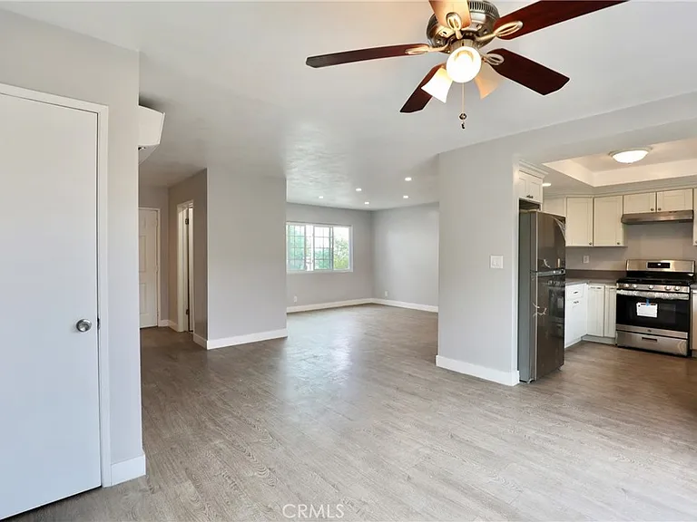 1745 E Woodbury Rd — Photo 1