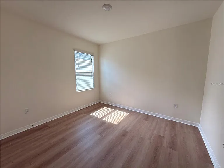 308 Sofia Ln — Photo 31