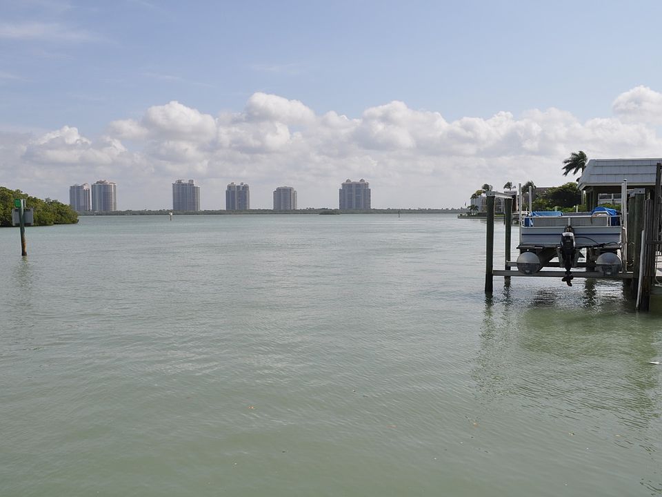 Estero Bay