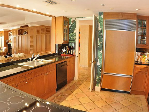 3rd image of 2311 Fisher Island Dr