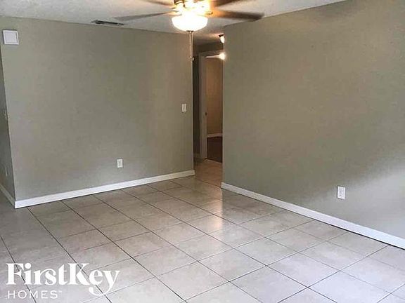 2nd image of 3401 Myrica St