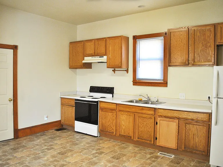 1629 Oakland Ave #2 — Photo 6