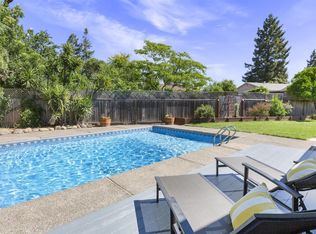 229 Monte Vista Ave, Healdsburg, CA 95448