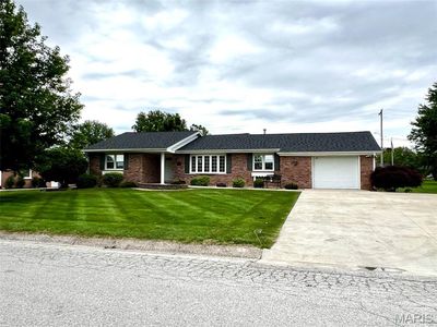 403 Sutton Dr, Palmyra, MO, 63461