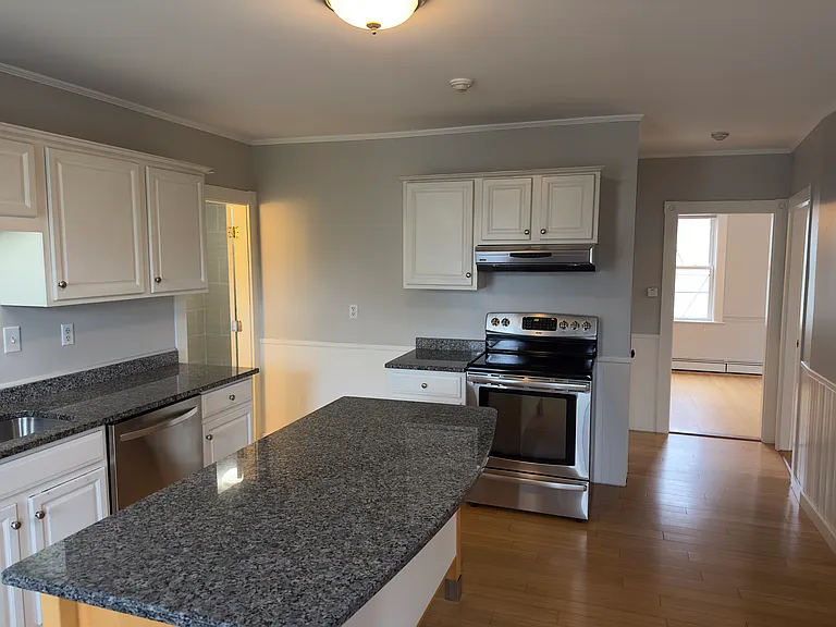 84 Water St — Photo 3