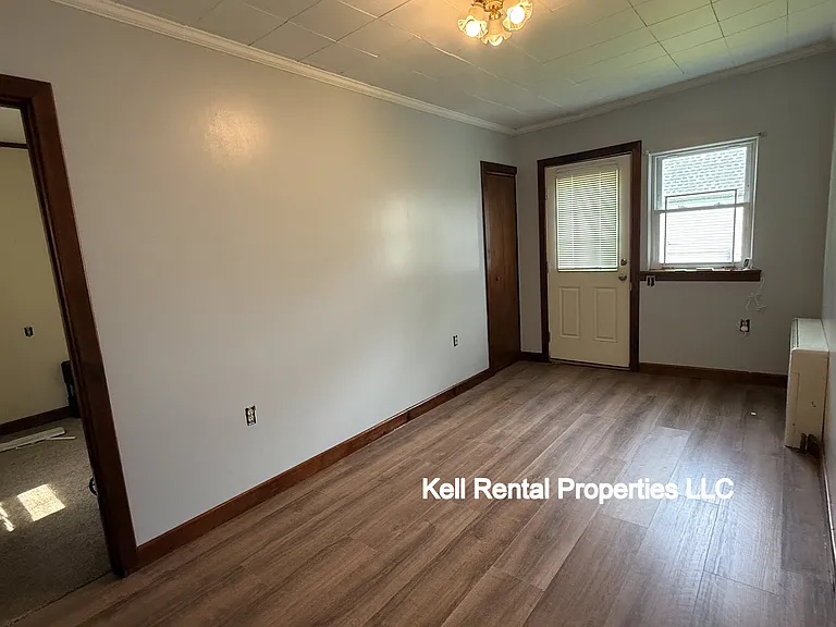 629 Herman Ave #1 — Photo 8