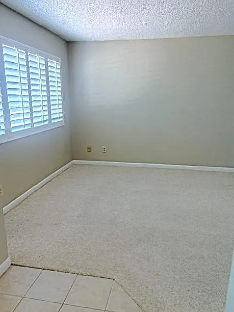 2 bed, 1.5 bath, 1025 sqft, $1,500 — Photo 2
