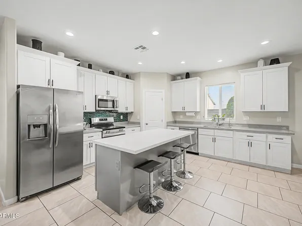 2901 E PARADISE Lane, Phoenix, AZ 85032