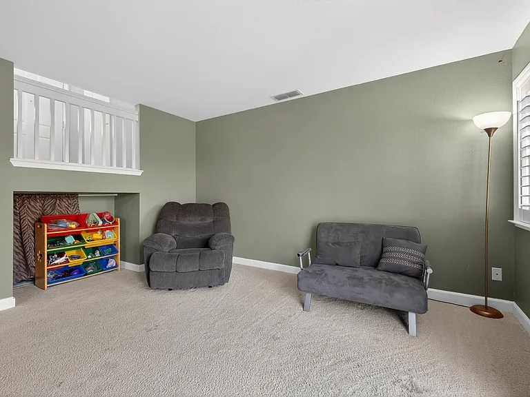 2133 Fairfax Pl — Photo 22