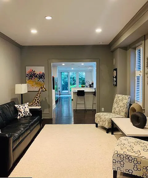 323 Pine St #1F — Photo 8