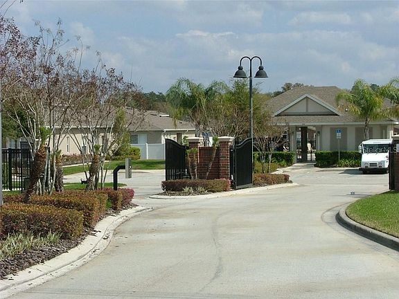 4th image of 326 Canyon Stone Cir