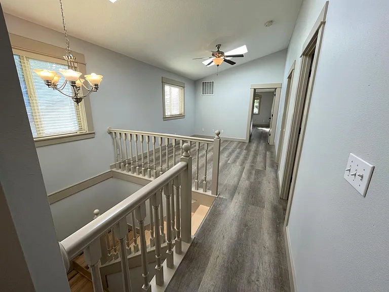 5603 NE 30th Ave — Photo 1