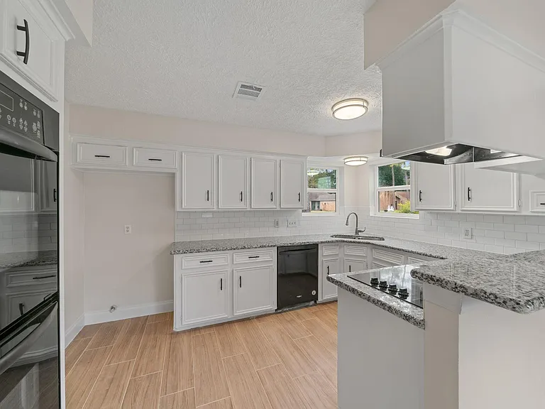 15034 Rose Valley Dr — Photo 13