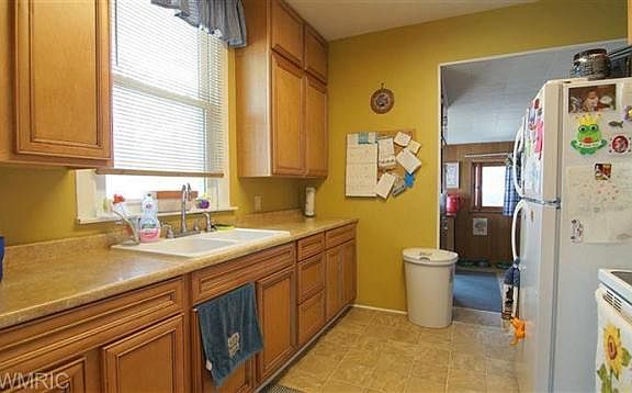 3rd image of 1513 Clarendon Ave