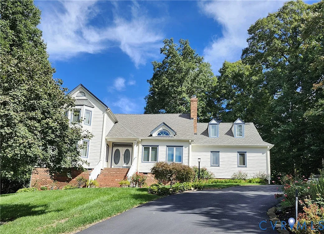 4 bed, 3.5 bath, 3242 sqft, $3,500 — Photo 1