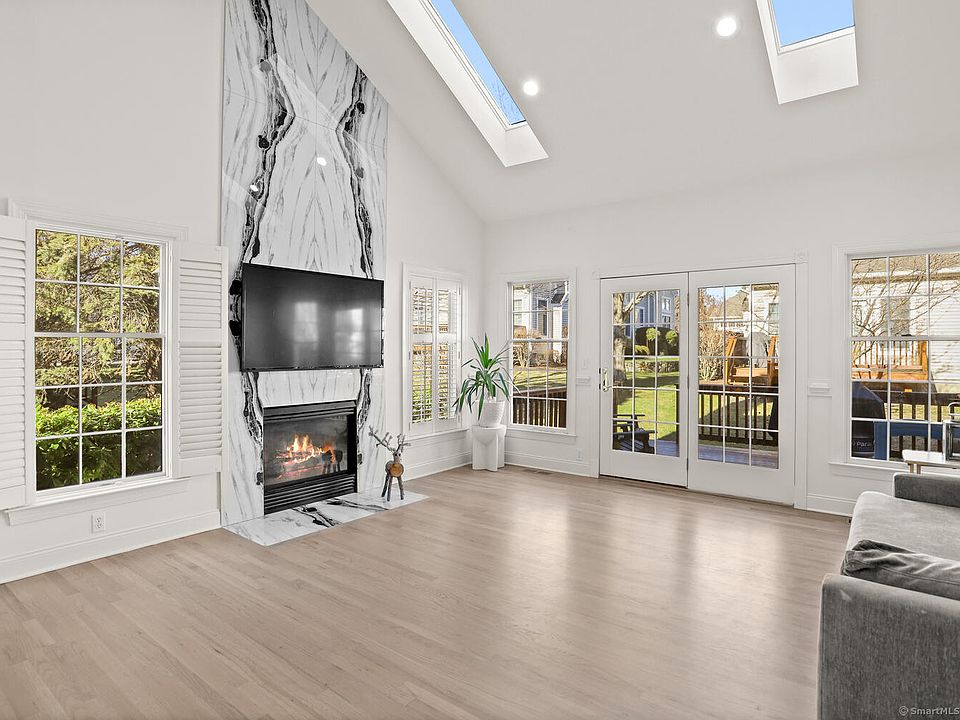 Regency Meadows At Trumbull 42 Regency Cir Trumbull CT Zillow