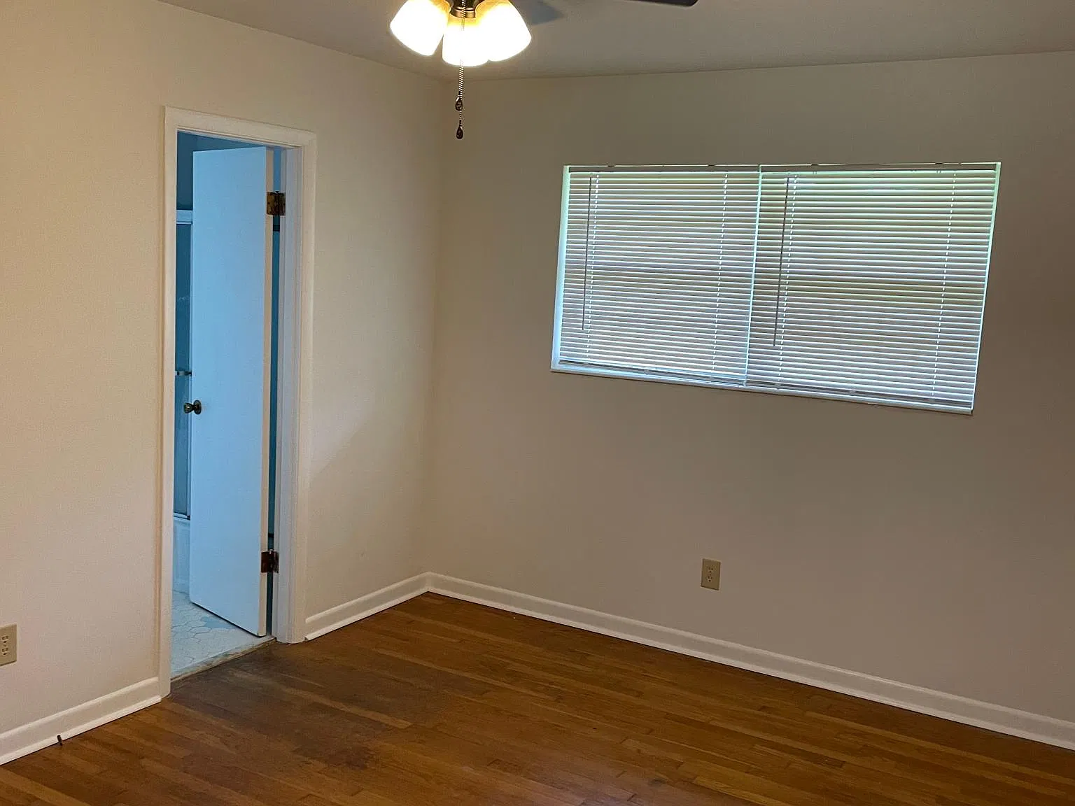 3 bed, 2040 sqft, $1,900 — Photo 4