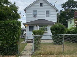 49 Lincoln Ave, Roosevelt, NY 11575