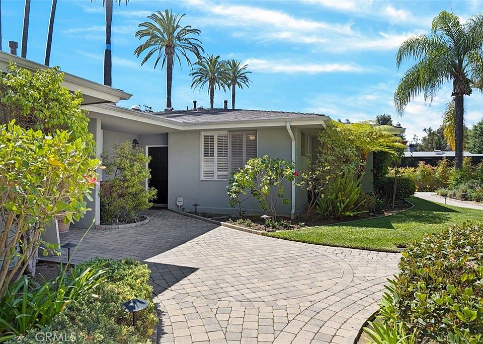 1st image of 453 S Orange Grove Blvd #B