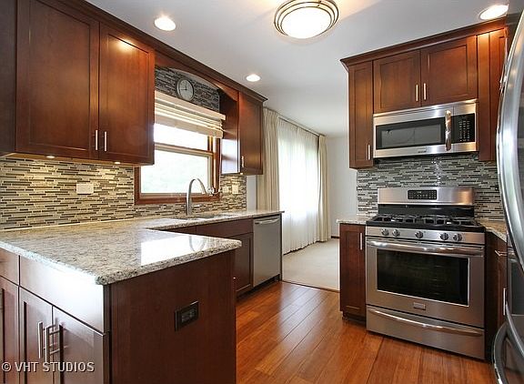 4th image of 7660 Carmichael Dr