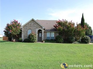 2401 Longhorn Trl, Crowley, TX 76036