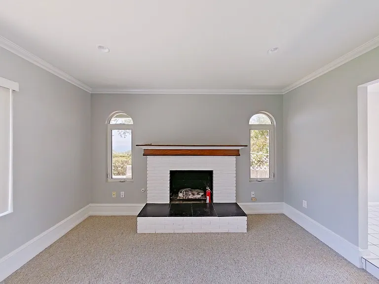 617 E Avenida San Juan — Photo 5