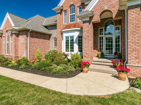 7949 Augusta Ln, Concord Township, OH 44077