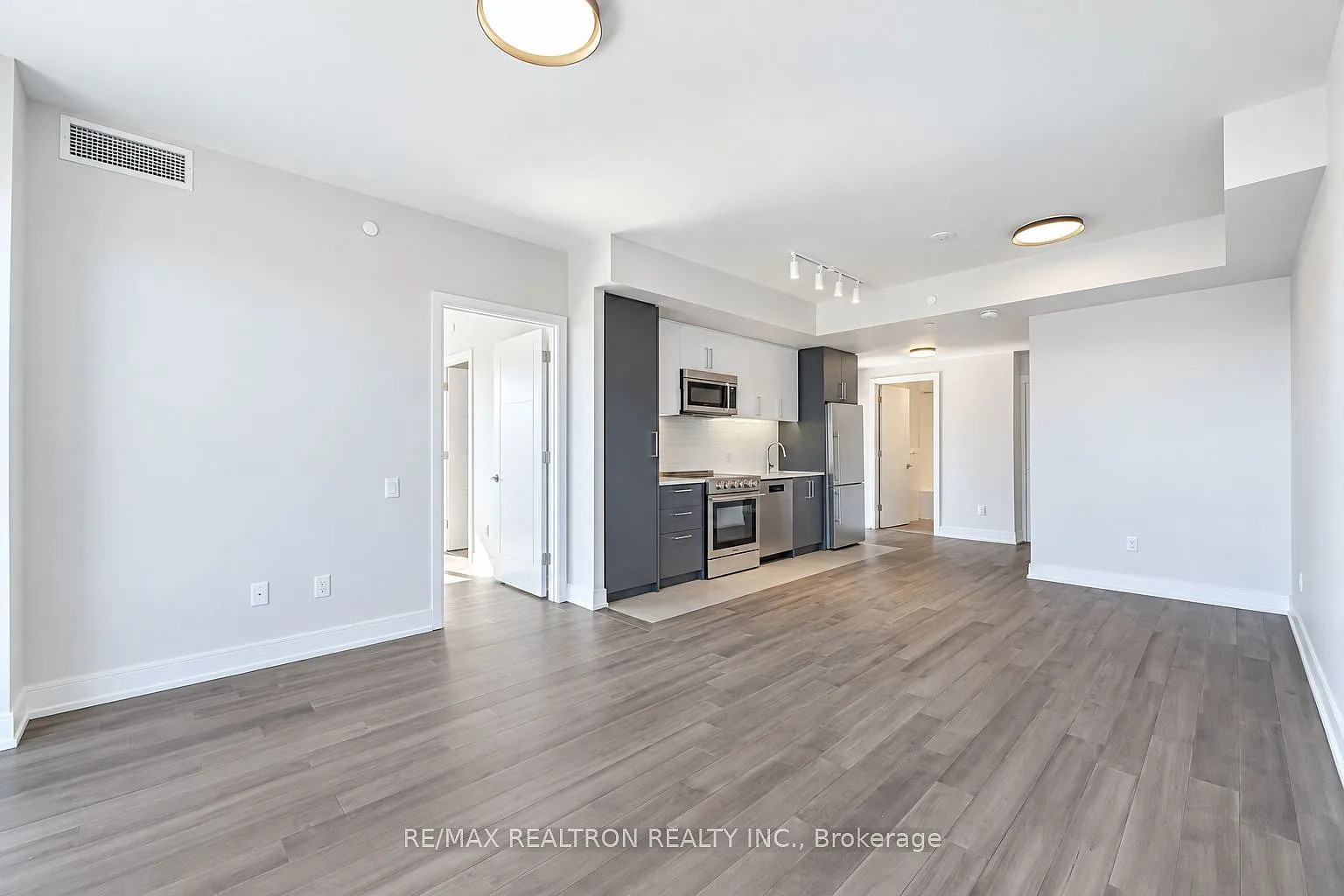 2 bed, $3,124 — Photo 3